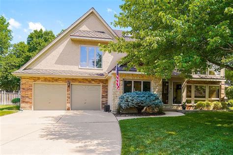 zillow olathe 66062